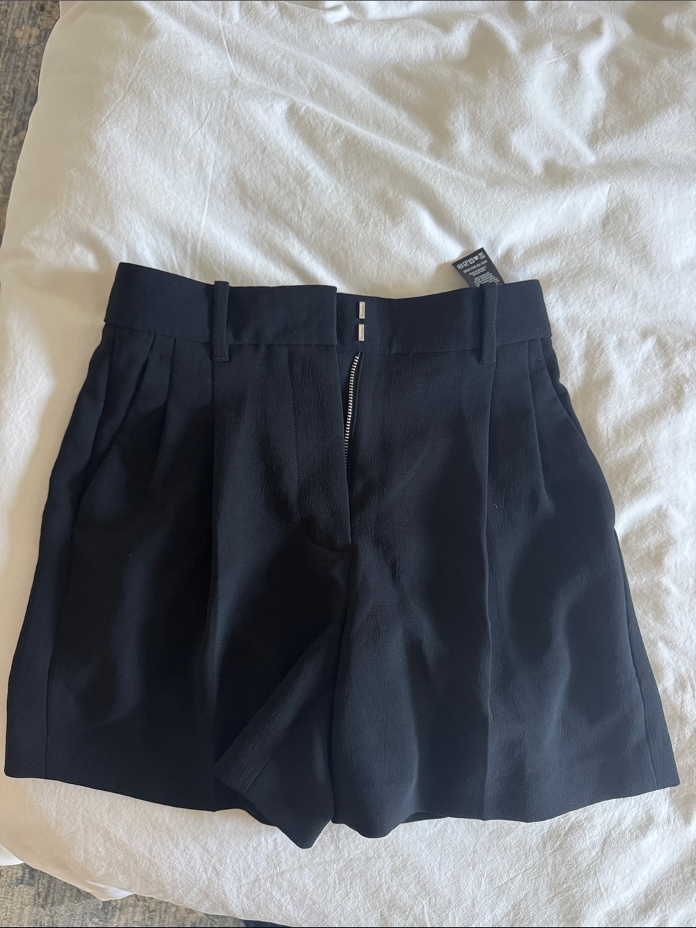 Aritzia black effortless shorts size 0